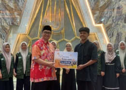 Salurkan beasiswa