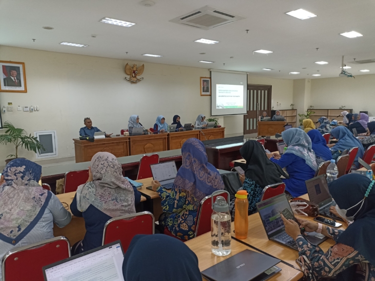 UNISA Yogyakarta Gelar Rapat Kerja Akhir Tahun 2025: Rektor Tegaskan Pentingnya Kerja Sama dan Kebersamaan