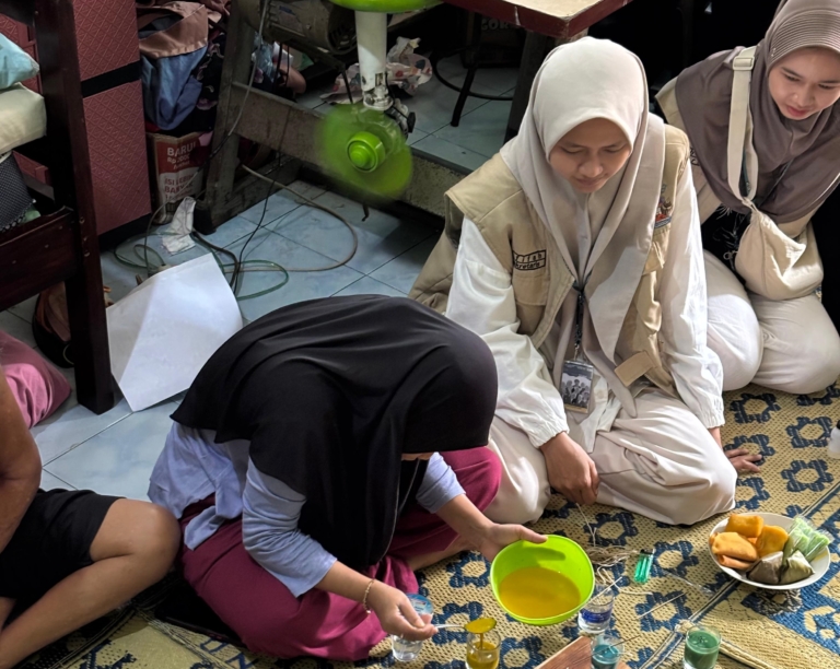 Mahasiswa UNISA Yogyakarta Ubah Minyak Jelantah Jadi Lilin