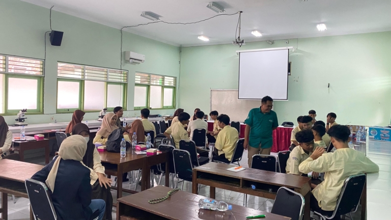 Melalui Hibah RISETMU, Tim Psikologi UNISA Memberikan Pelatihan Konseling Sebaya Bagi Siswa  SMA