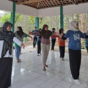Senam lansia 1