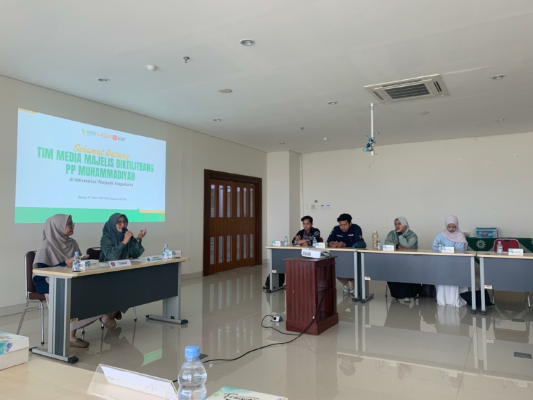 Tim Media Diktilitbang PP Muhammadiyah Studi Banding ke UNISA Yogyakarta, Soroti Pengelolaan Humas yang Unik