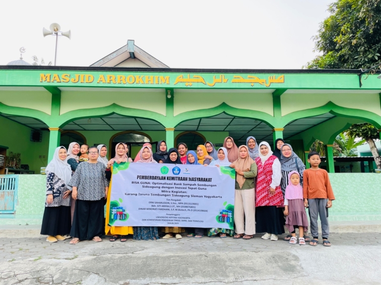 Stop Bakar Sampah! Cara Dosen UNISA Ajak Warga Godean Sulap Sampah Jadi Berkah