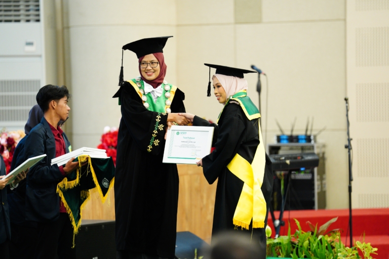 UNISA Yogyakarta Wisuda 181 Lulusan, Dorong Kesiapan Hadapi Transformasi Digital