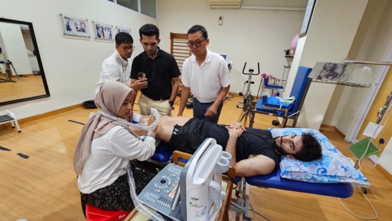 Jelang Debut, Bomber Anyar PSM Makassar Asal Tajikistan Jalani Tes Fisik di Klinik UNISA Yogyakarta