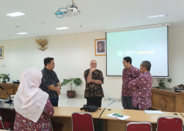 Diskusi internasional