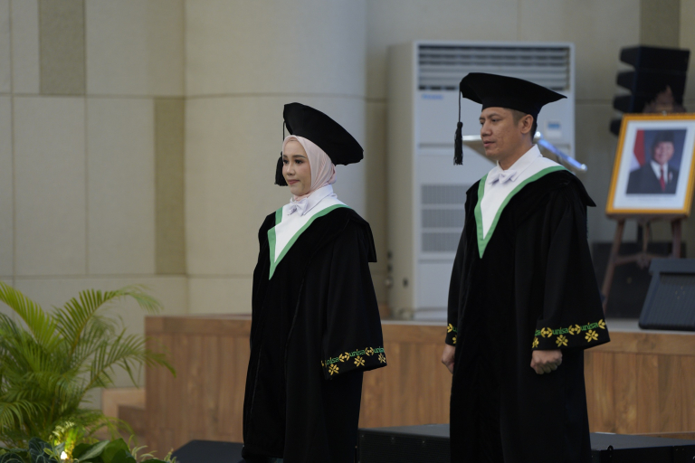 UNISA Yogyakarta Ukir Sejarah, Kukuhkan 2 Guru Besar Pertama Alumni Kampus