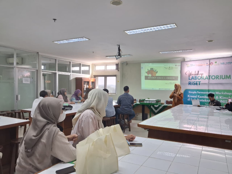 Dorong Inovasi Pangan Sehat, Lab Bioteknologi UNISA Yogyakarta Gelar Workshop Kombucha dan Kimchi
