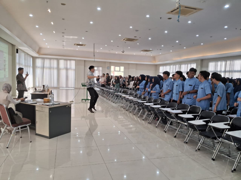 Cetak Lulusan Berdaya Saing Global, PPB UNISA Yogyakarta Gelar Masterclass “Public Speaking”
