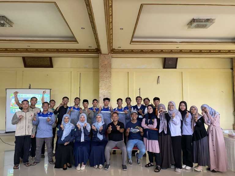 Dosen UNISA Latih Relawan Ambulans Seyegan